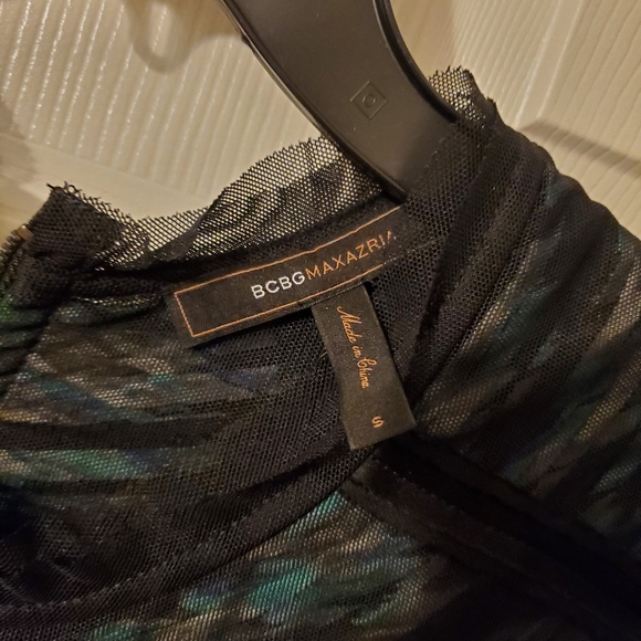BCBGMaxAzria mini dress. Black mesh outer with blue inner layer ) Size S - Picture 3 of 5